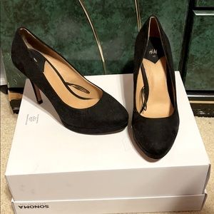 H&M Black suede heels sz9